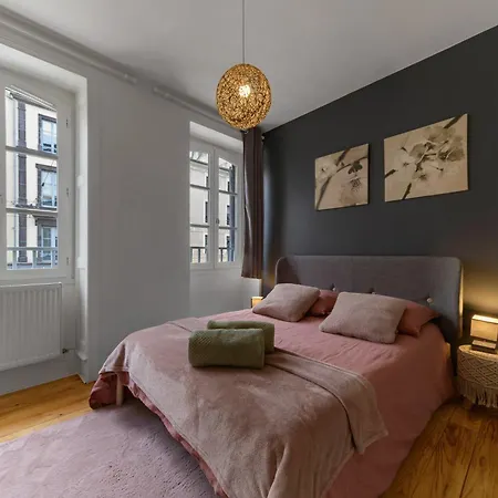 Jaude - Cosy En Centre Apartmán